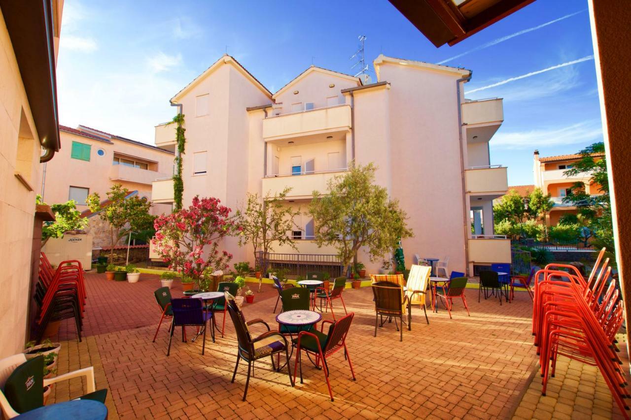 Pansion Hrga Hotel Vodice Exterior photo