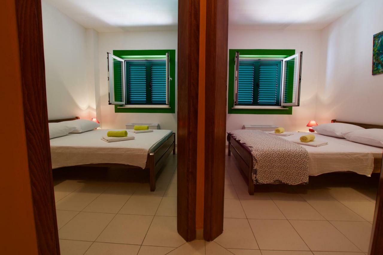 Pansion Hrga Hotel Vodice Exterior photo