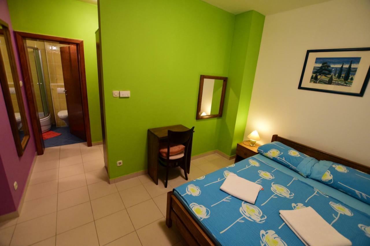 Pansion Hrga Hotel Vodice Exterior photo